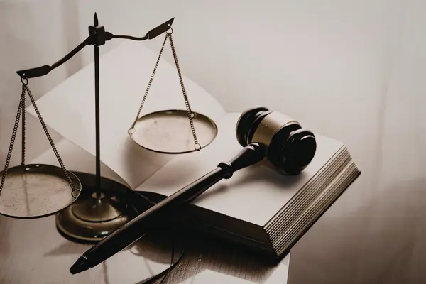 tummy tuck lawyer